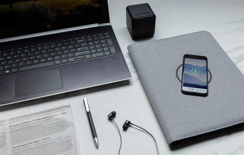 Air 5W Wireless Charging Portfolio A4 with 5000 mAh Powerbank