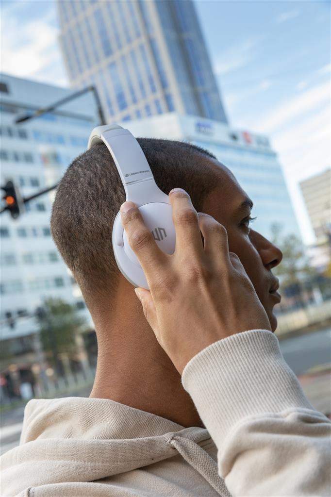 Urban Vitamin Fresno Wireless Headphone